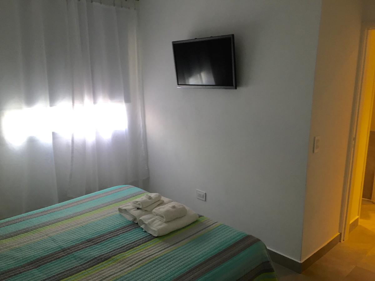 Hotel Berlin 삐나마르 외부 사진