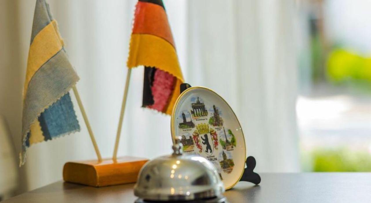 Hotel Berlin 삐나마르 외부 사진